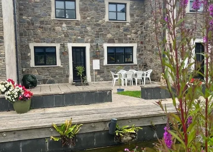 Ty Canol - Family Friendly Peaceful Cottage